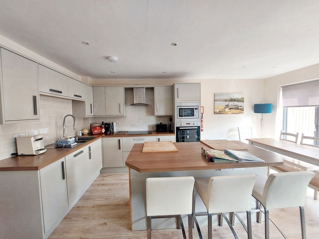 Property image 11 of 30