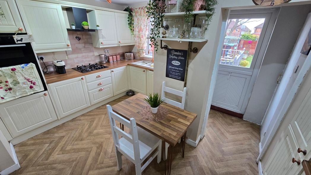 Property image 3 of 24