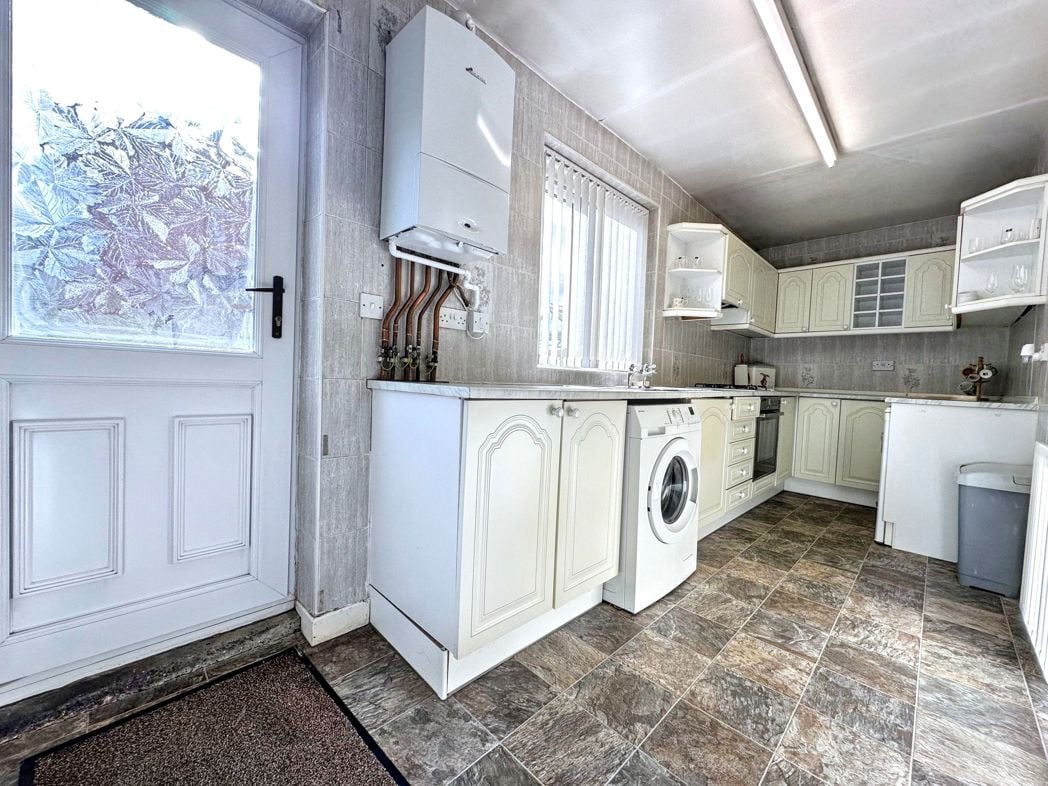 Property image 7 of 16