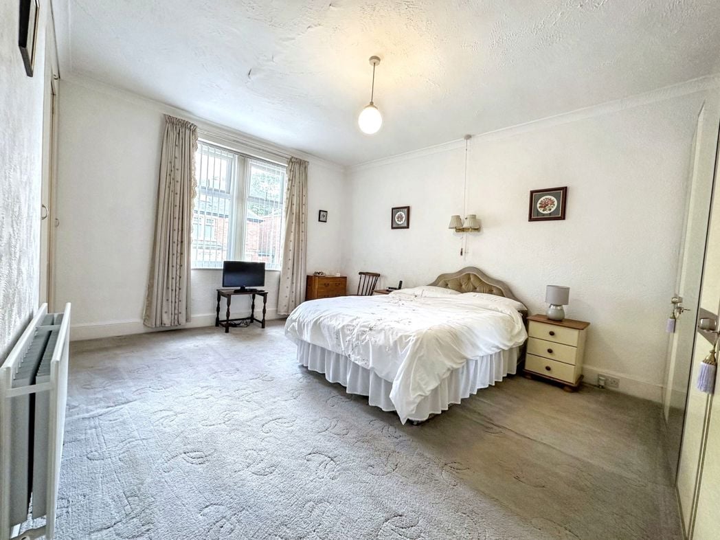 Property image 12 of 16