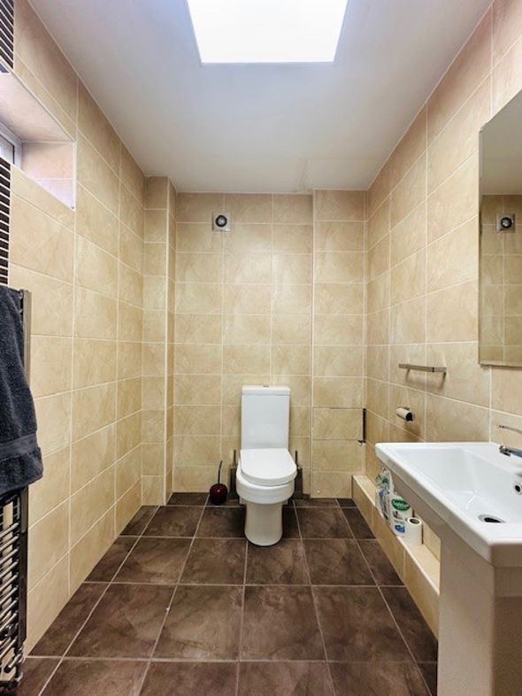 Property image 21 of 21