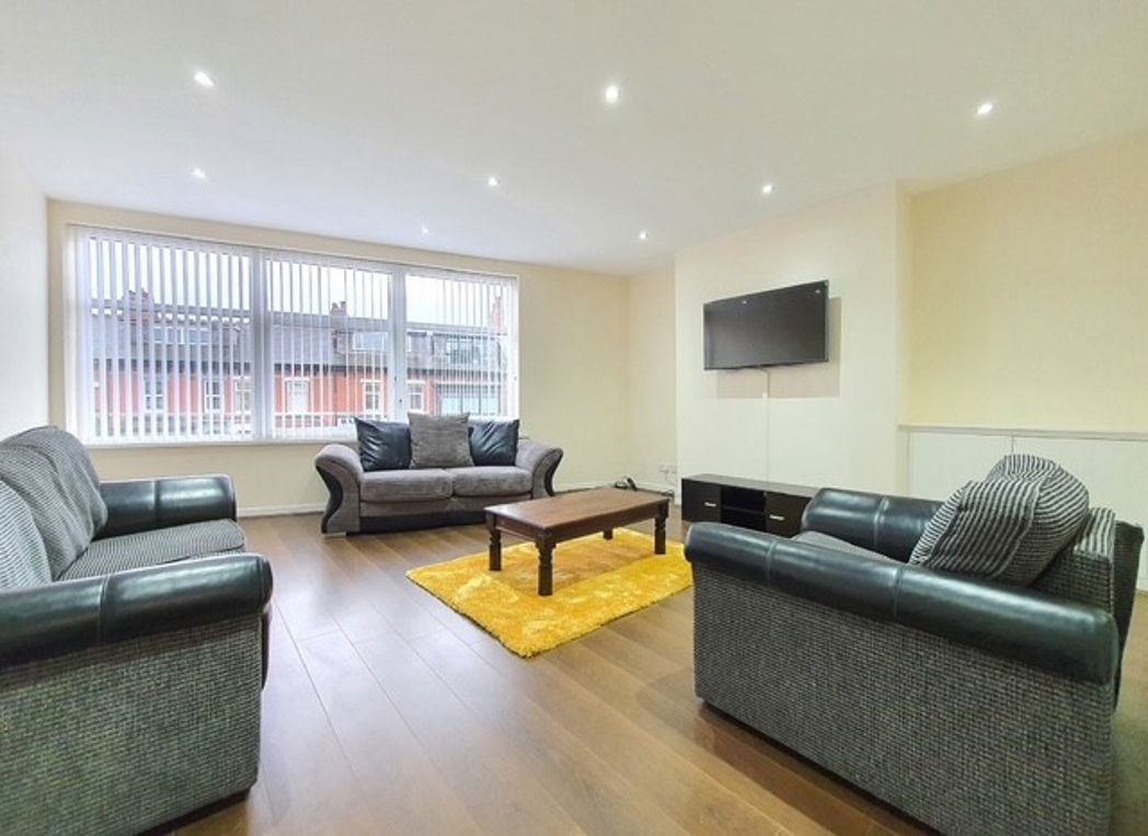 Property image 16 of 21