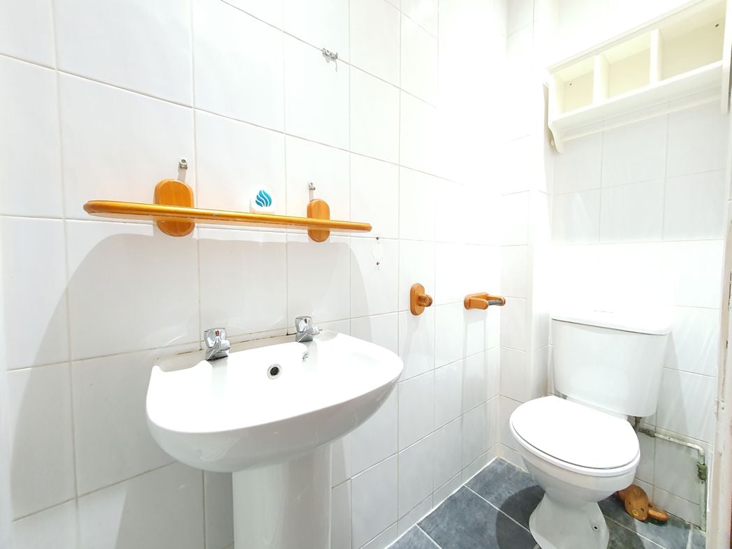 Property image 12 of 16