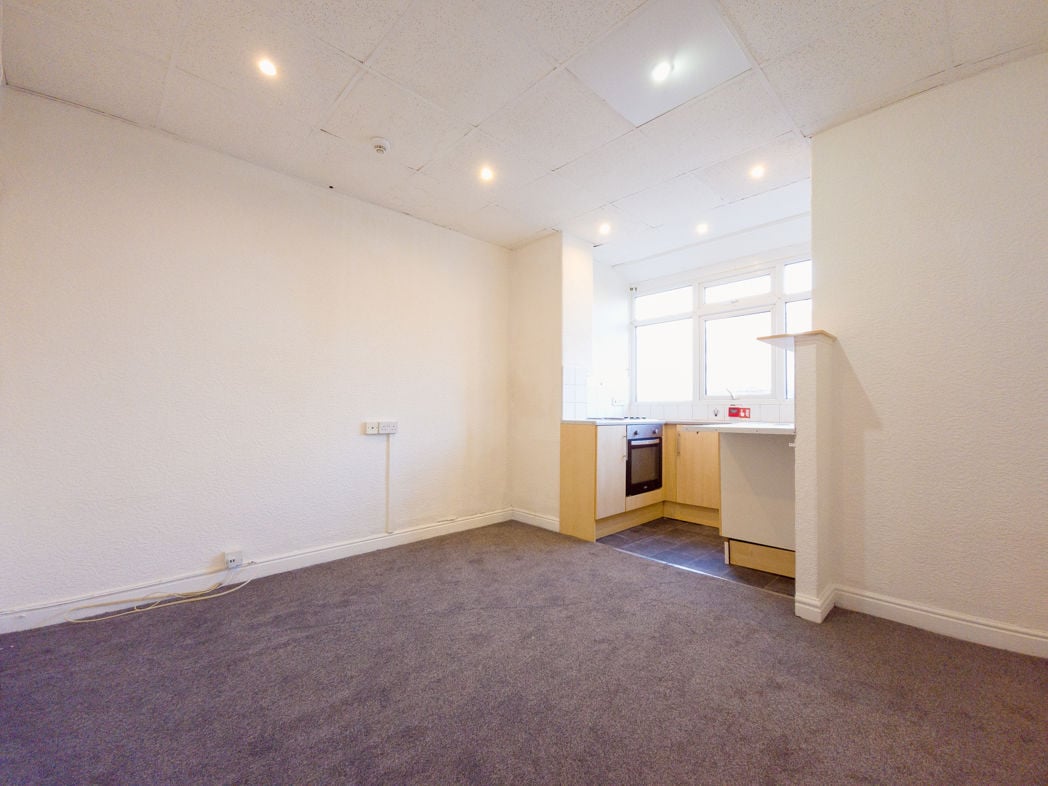 Property image 7 of 16