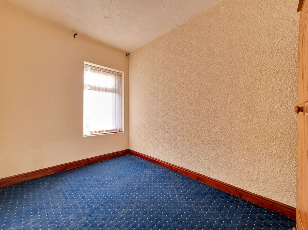 Property image 9 of 16