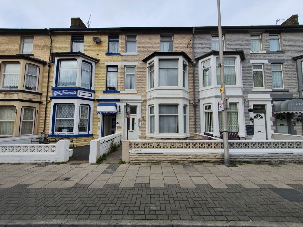 Property image 1 of 16