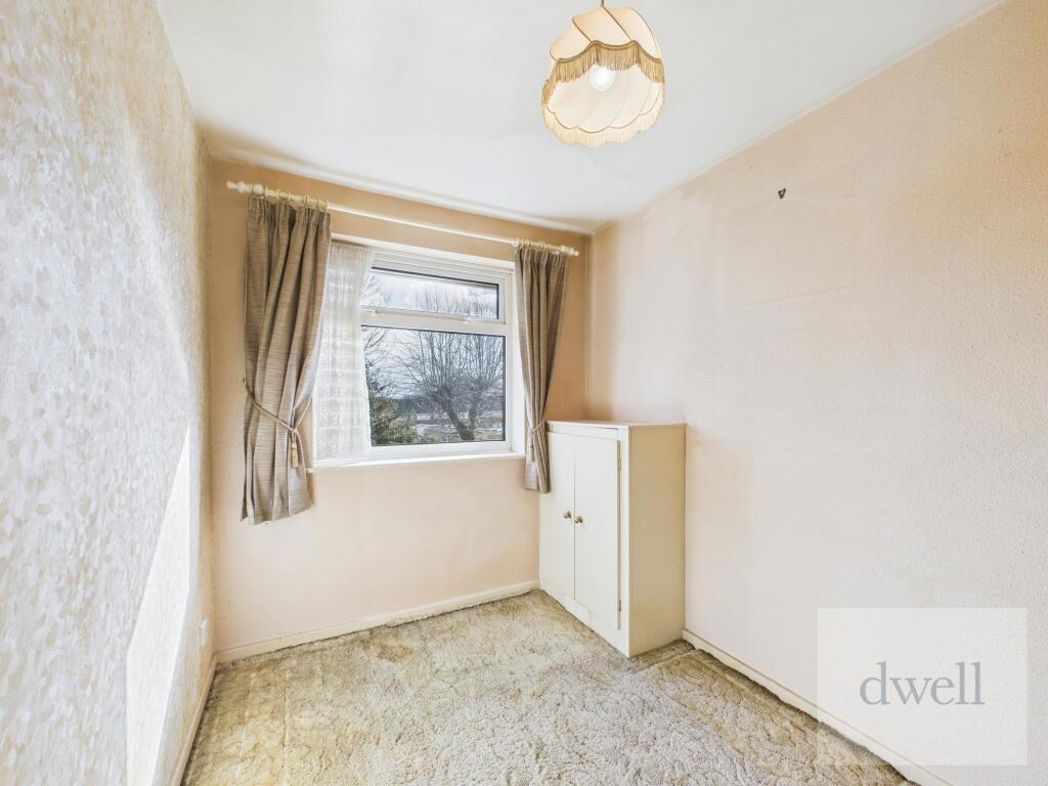 Property image 11 of 13