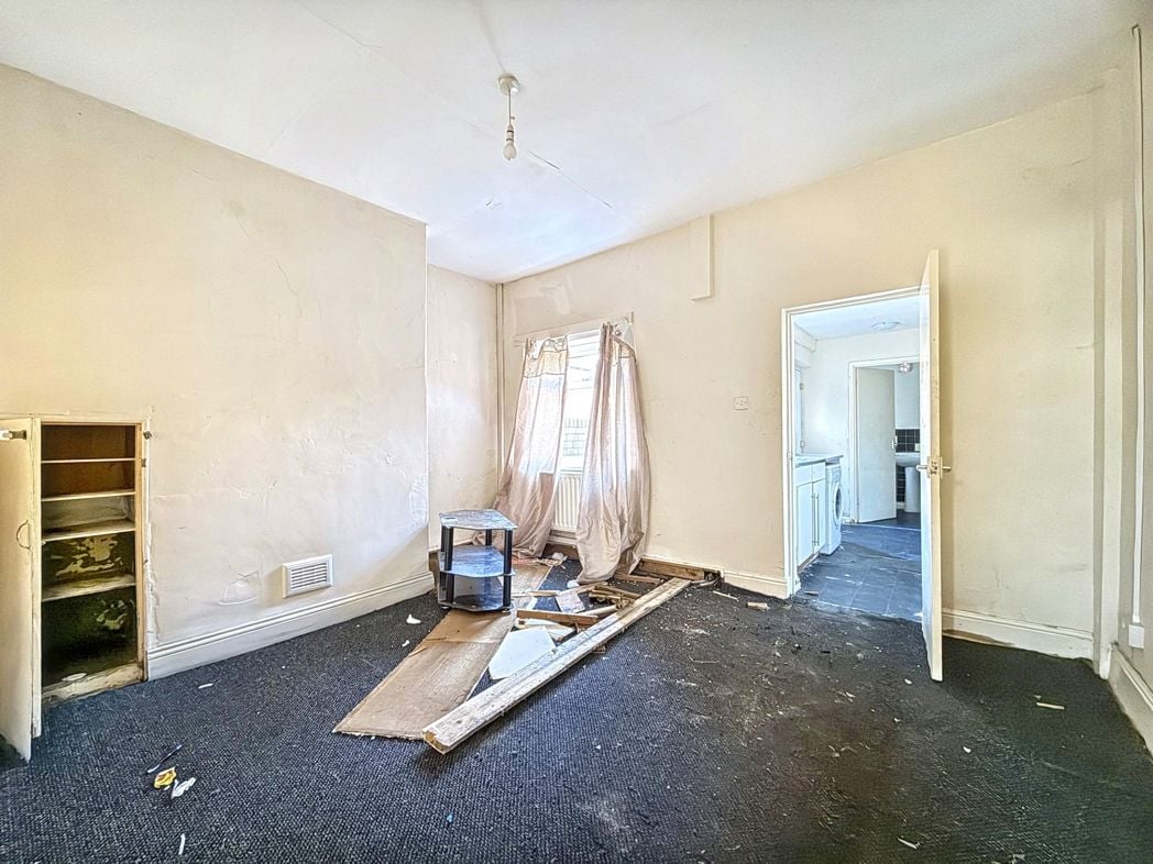 Property image 4 of 14