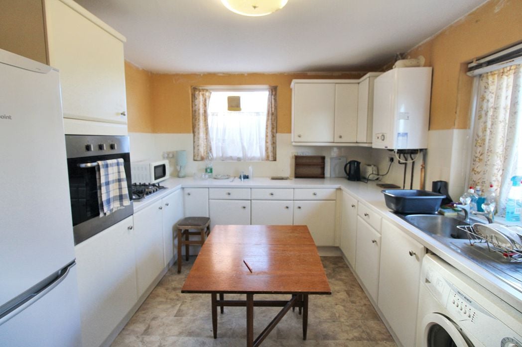 Property image 4 of 8