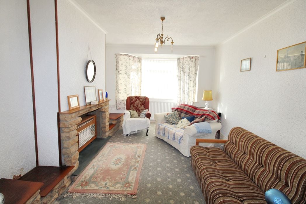 Property image 2 of 8