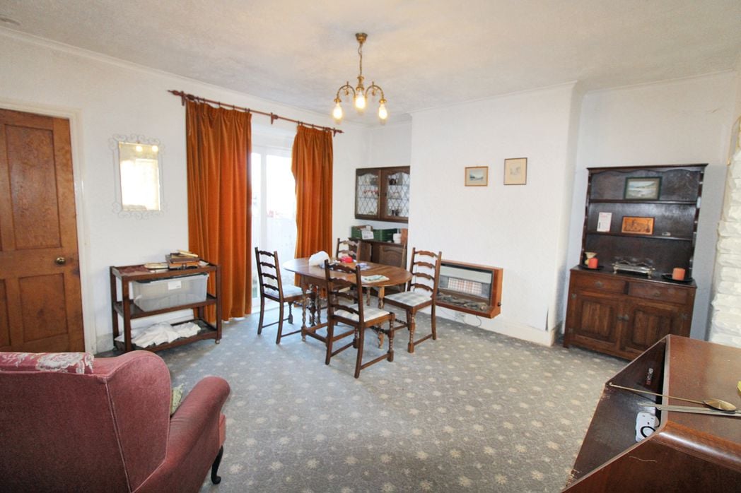 Property image 3 of 8