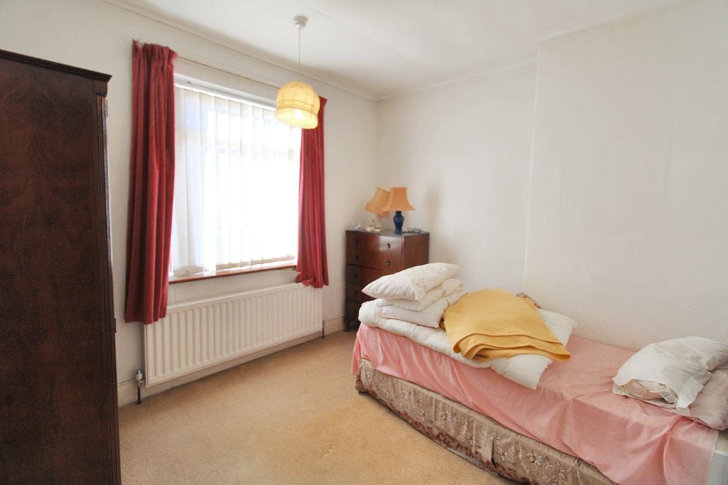 Property image 5 of 8