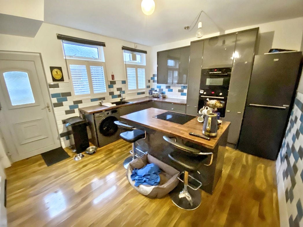 Property image 5 of 15