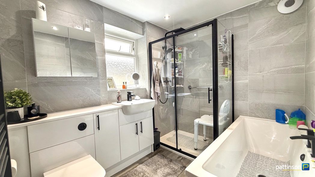 Property image 12 of 29