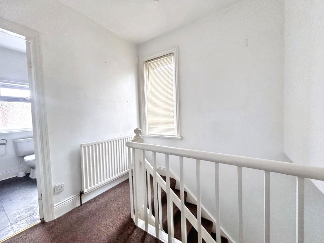 Property image 7 of 12