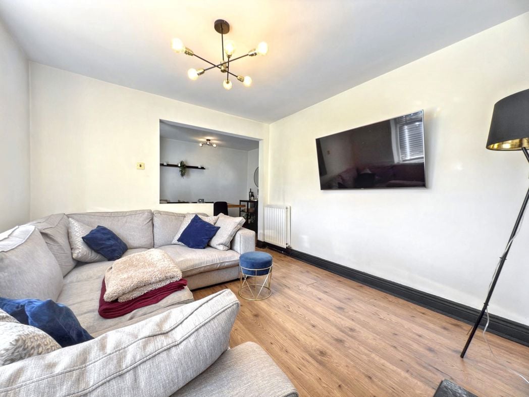 Property image 8 of 30