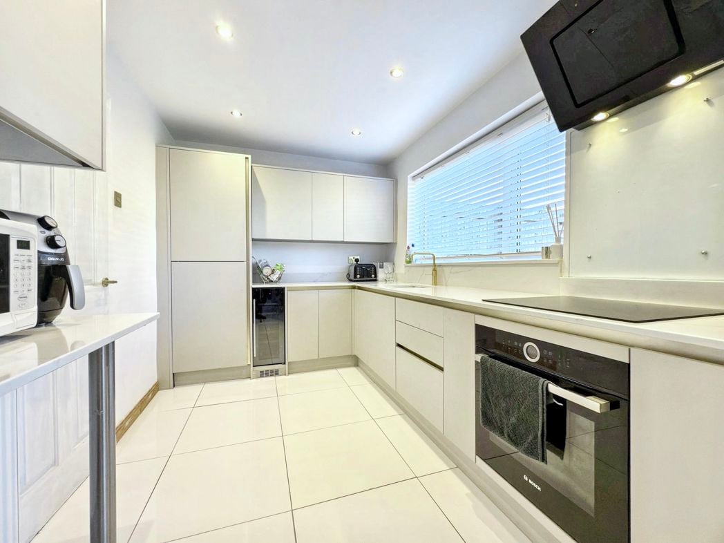 Property image 11 of 30