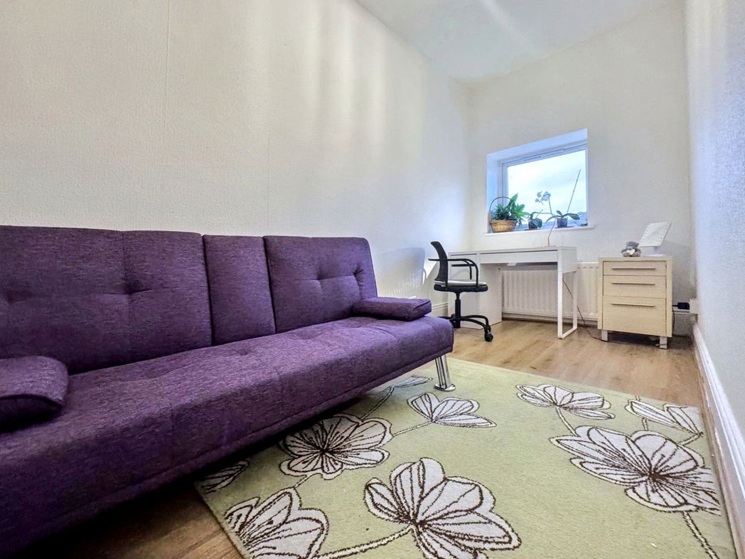 Property image 14 of 16