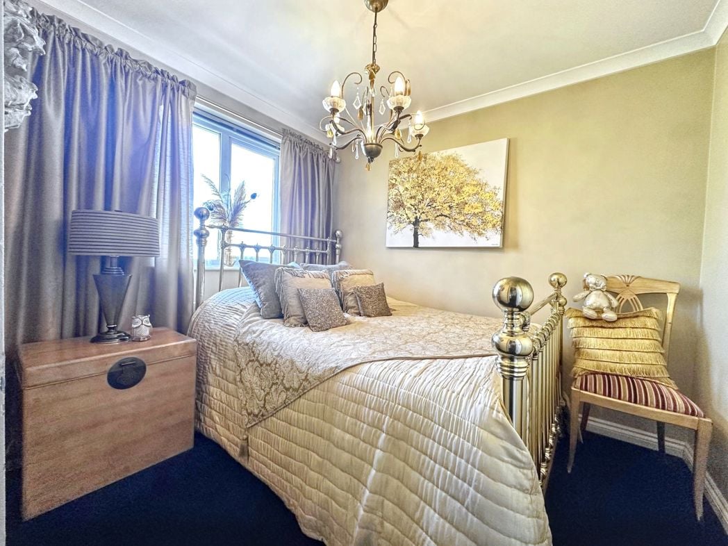Property image 16 of 21