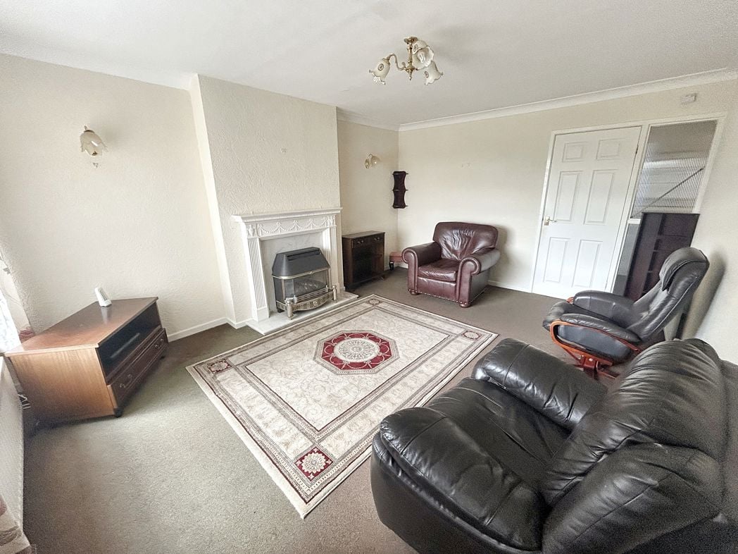 Property image 2 of 13