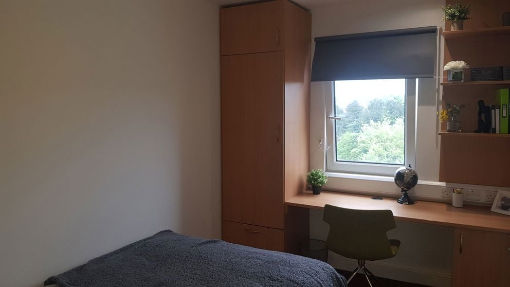 Property image 2 of 11