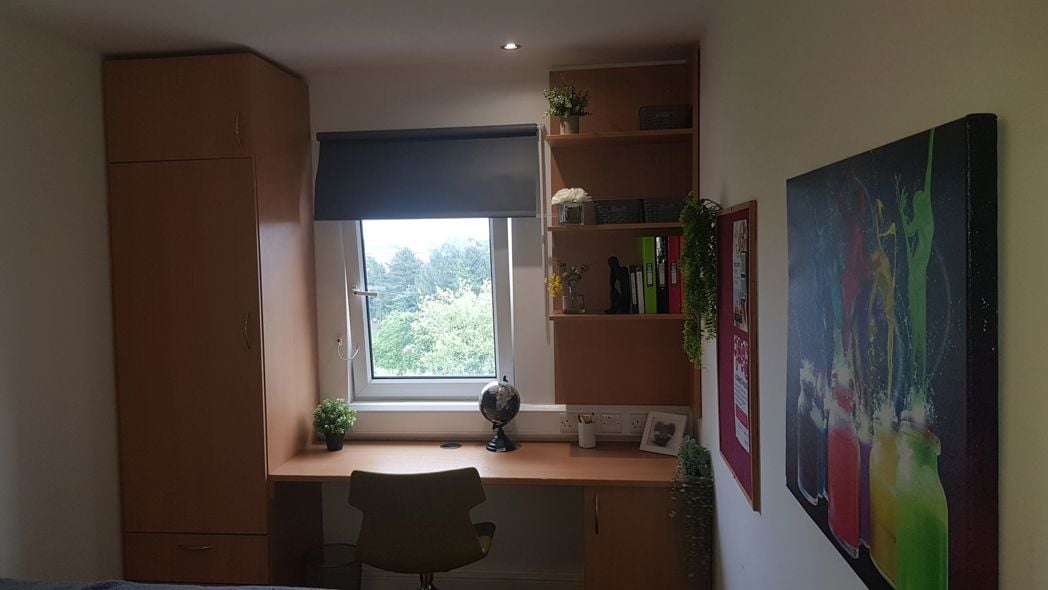 Property image 4 of 11