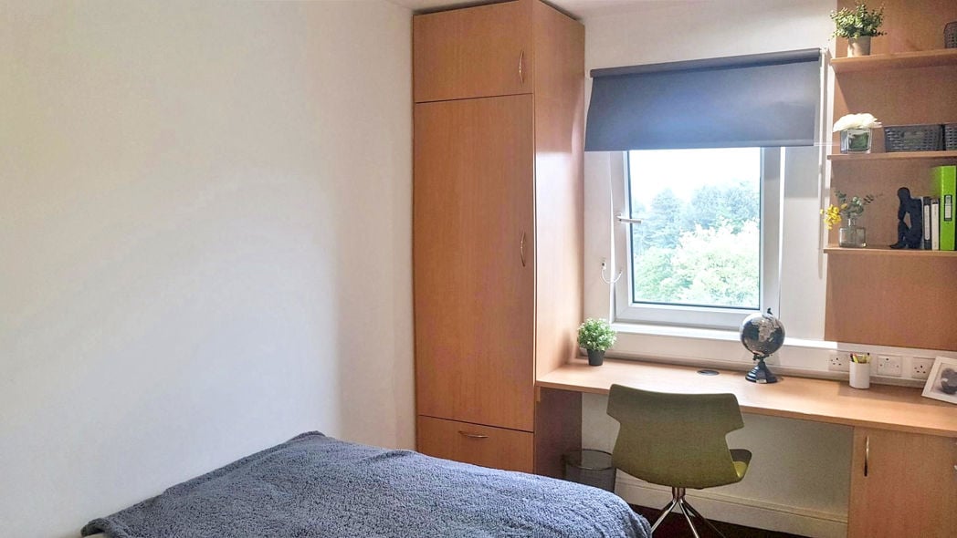 Property image 2 of 11