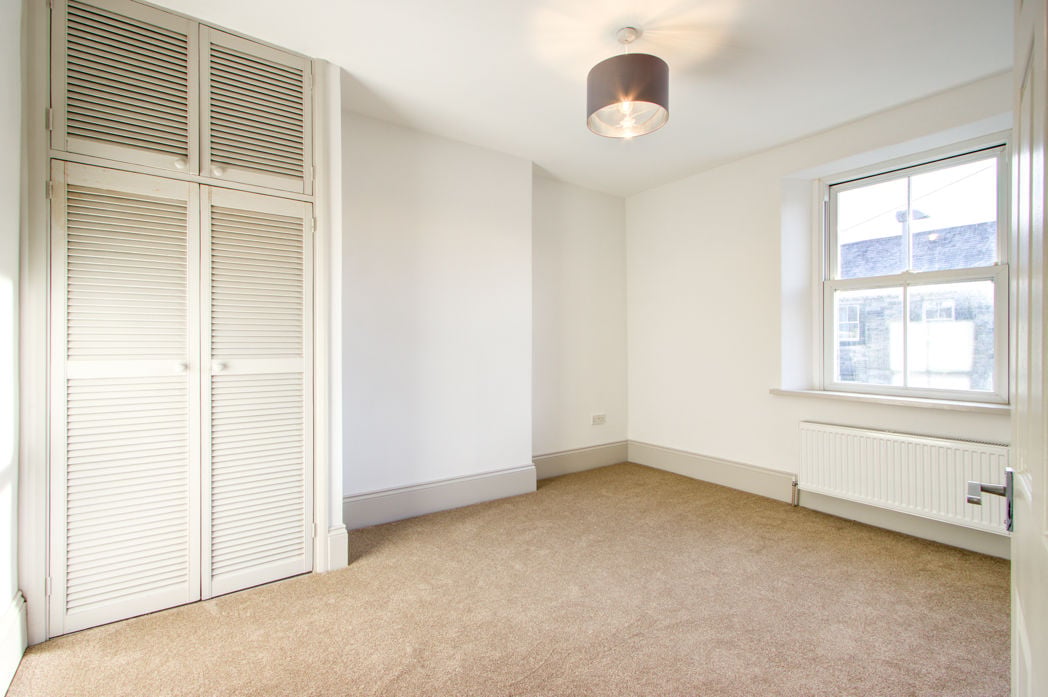 Property image 9 of 16