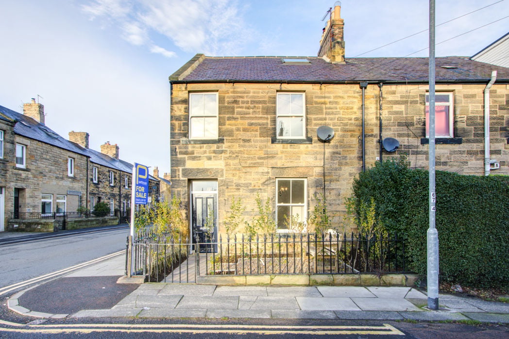 Property image 2 of 16