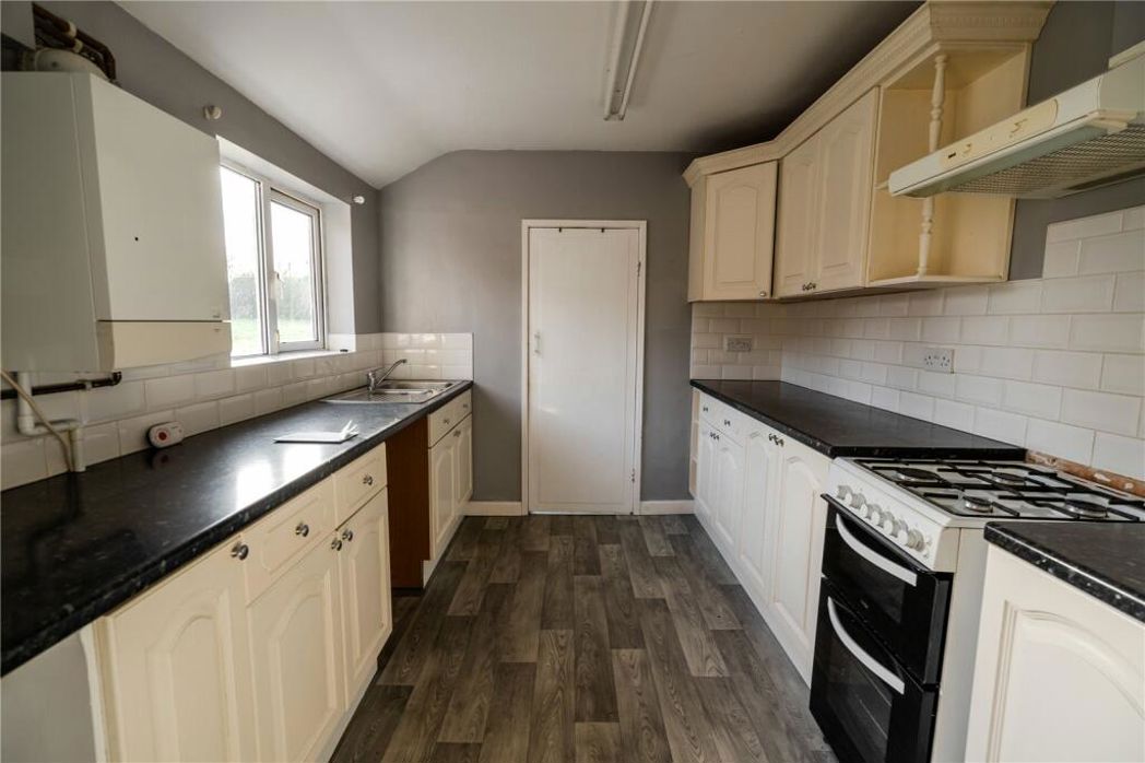 Property image 2 of 15