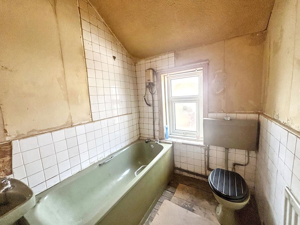 Property image 10 of 11