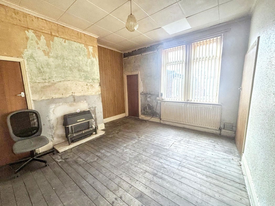 Property image 3 of 11