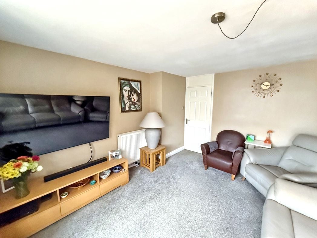 Property image 3 of 20