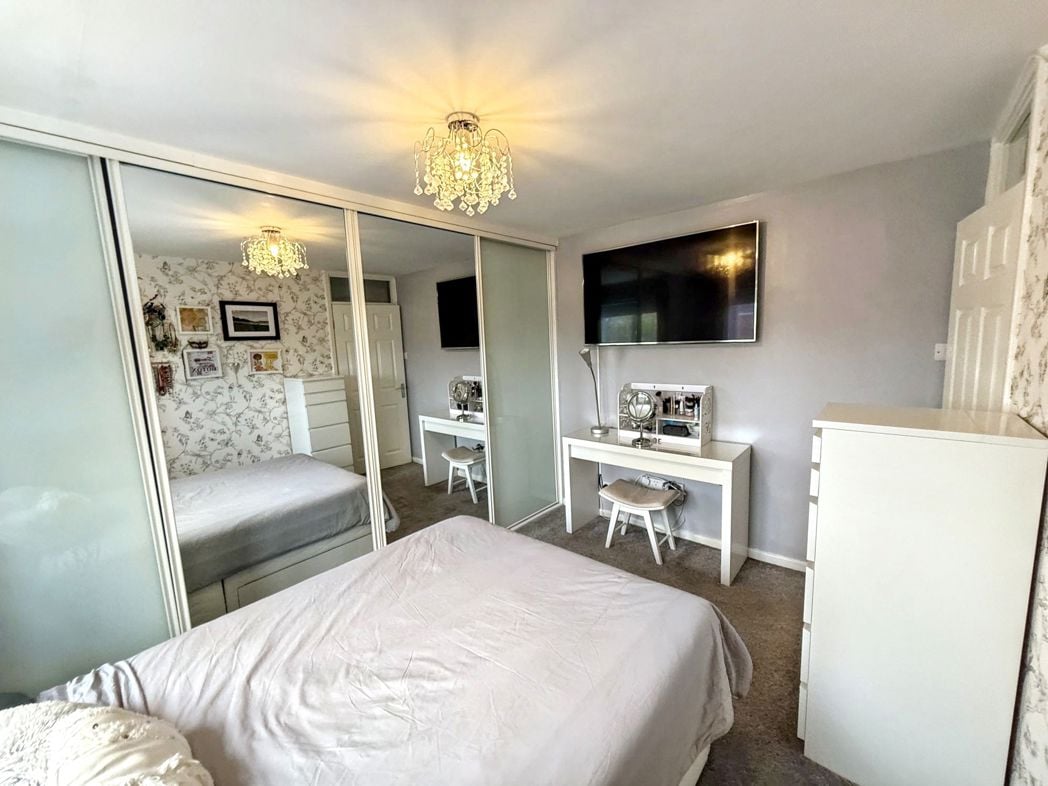 Property image 10 of 20