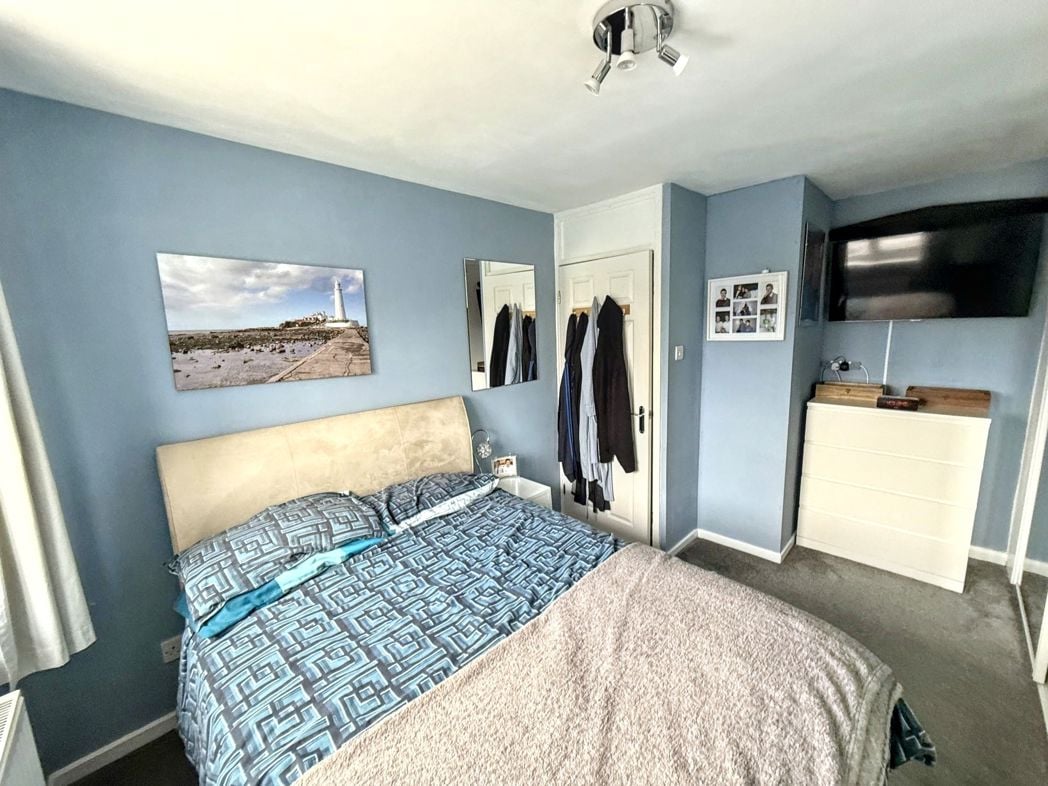 Property image 11 of 20