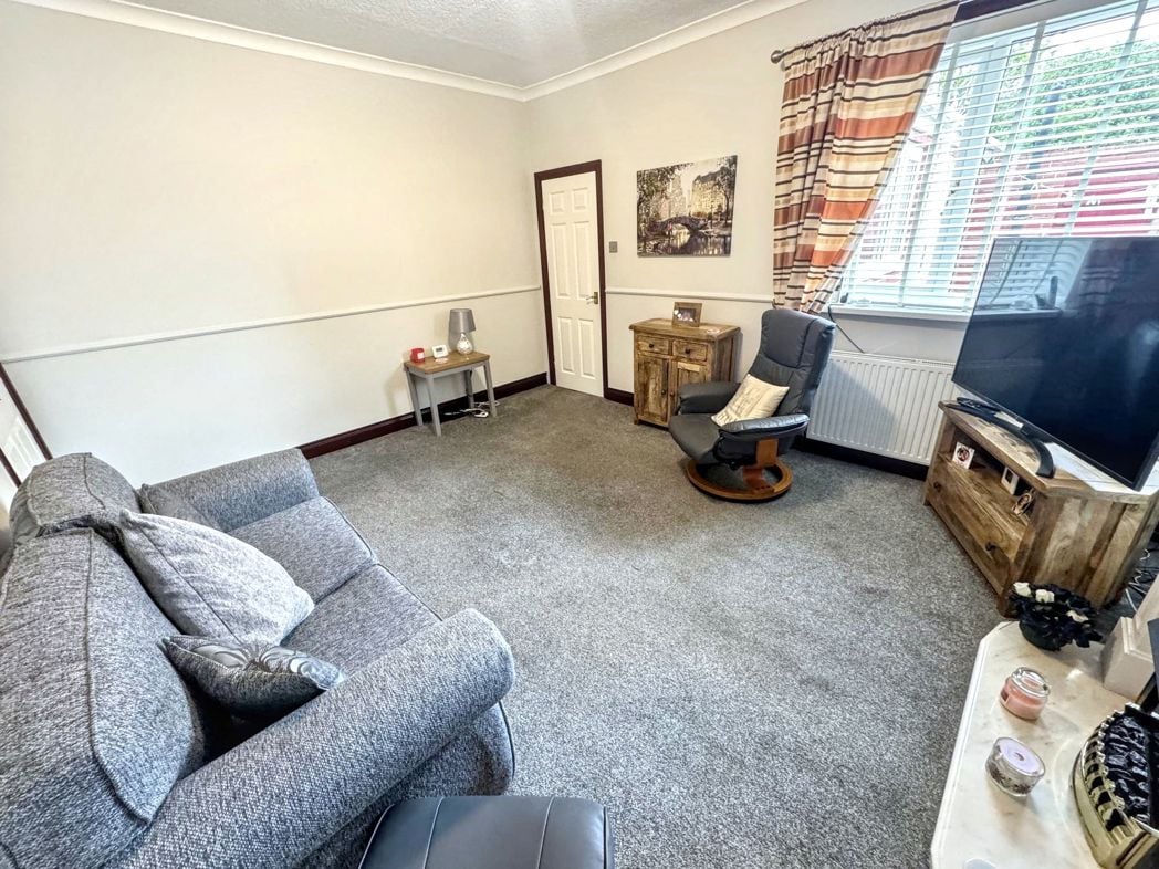 Property image 6 of 18