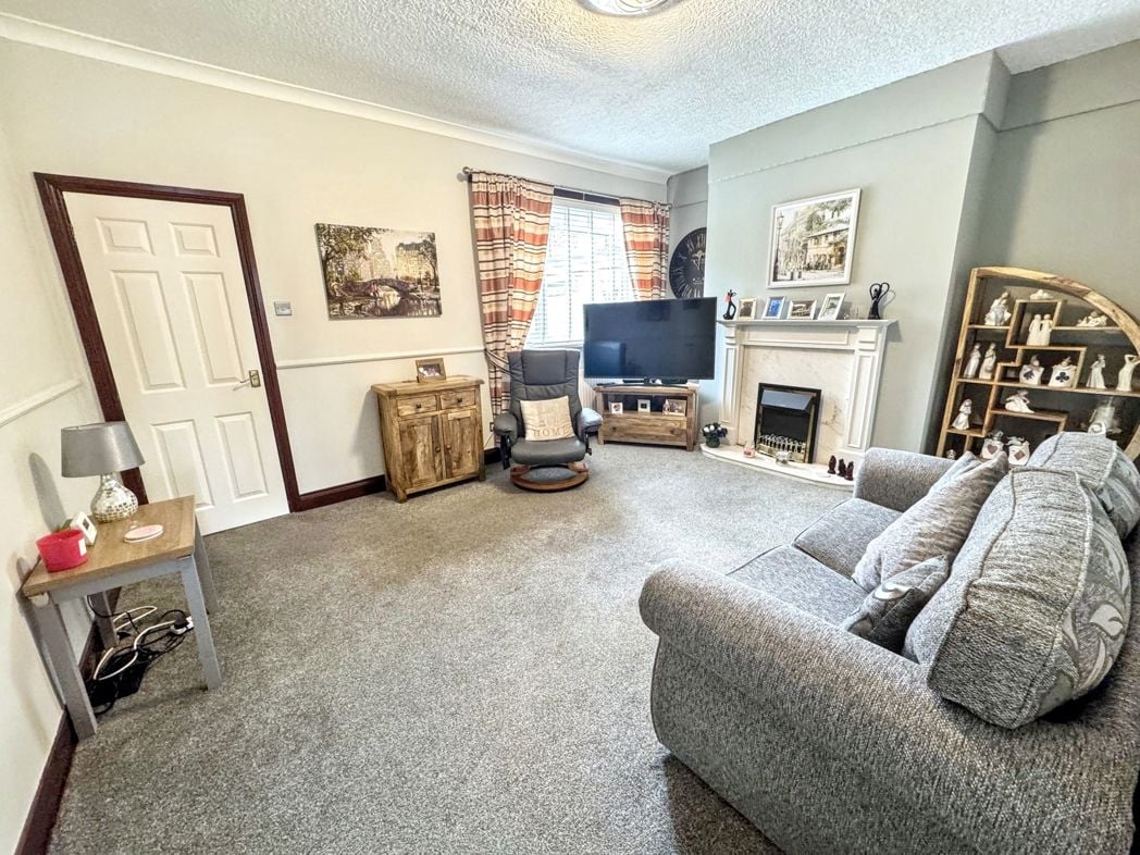 Property image 8 of 18