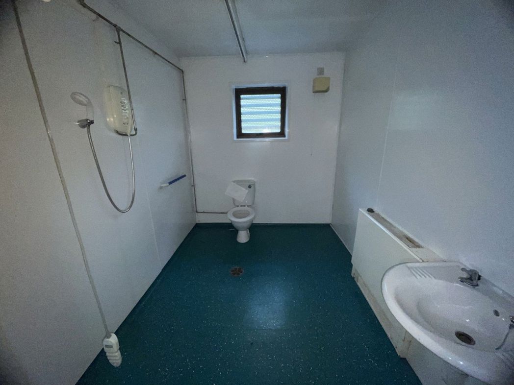 59, Batley, West Yorkshire, WF17 6LS