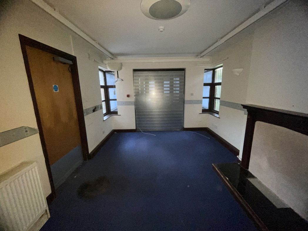 59, Batley, West Yorkshire, WF17 6LS