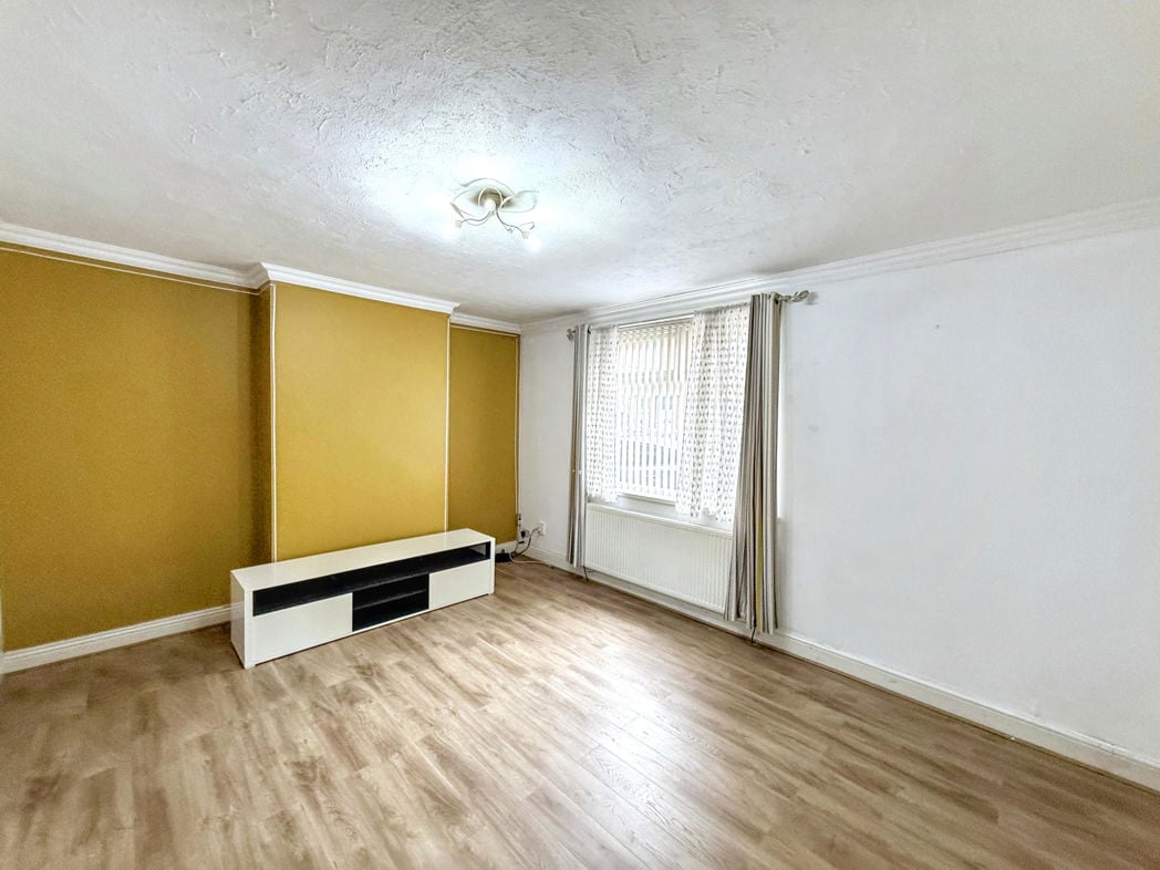 Property image 2 of 15