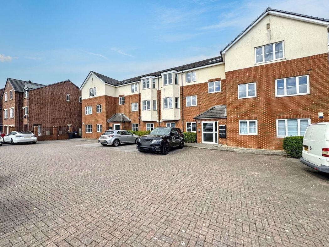 Property image 2 of 18