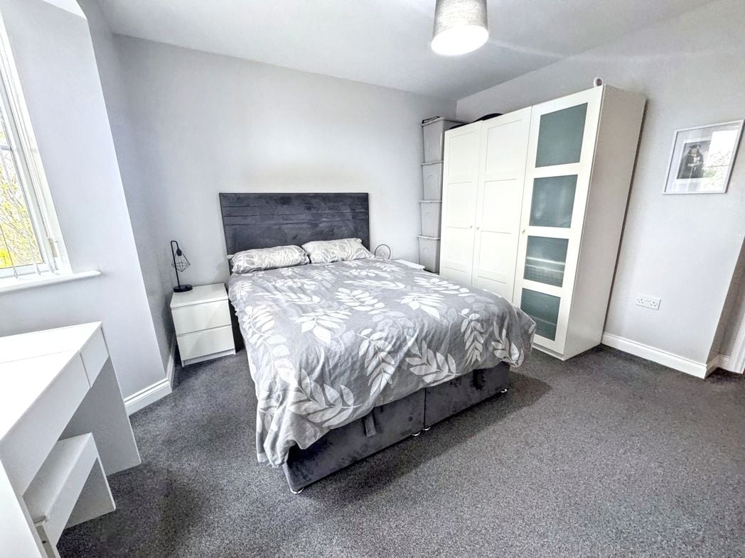 Property image 13 of 18