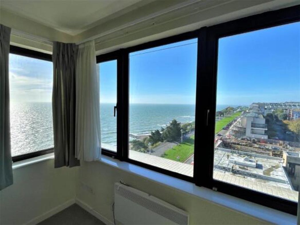 Property image 2 of 18