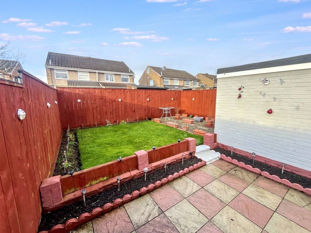 Property image 11 of 18