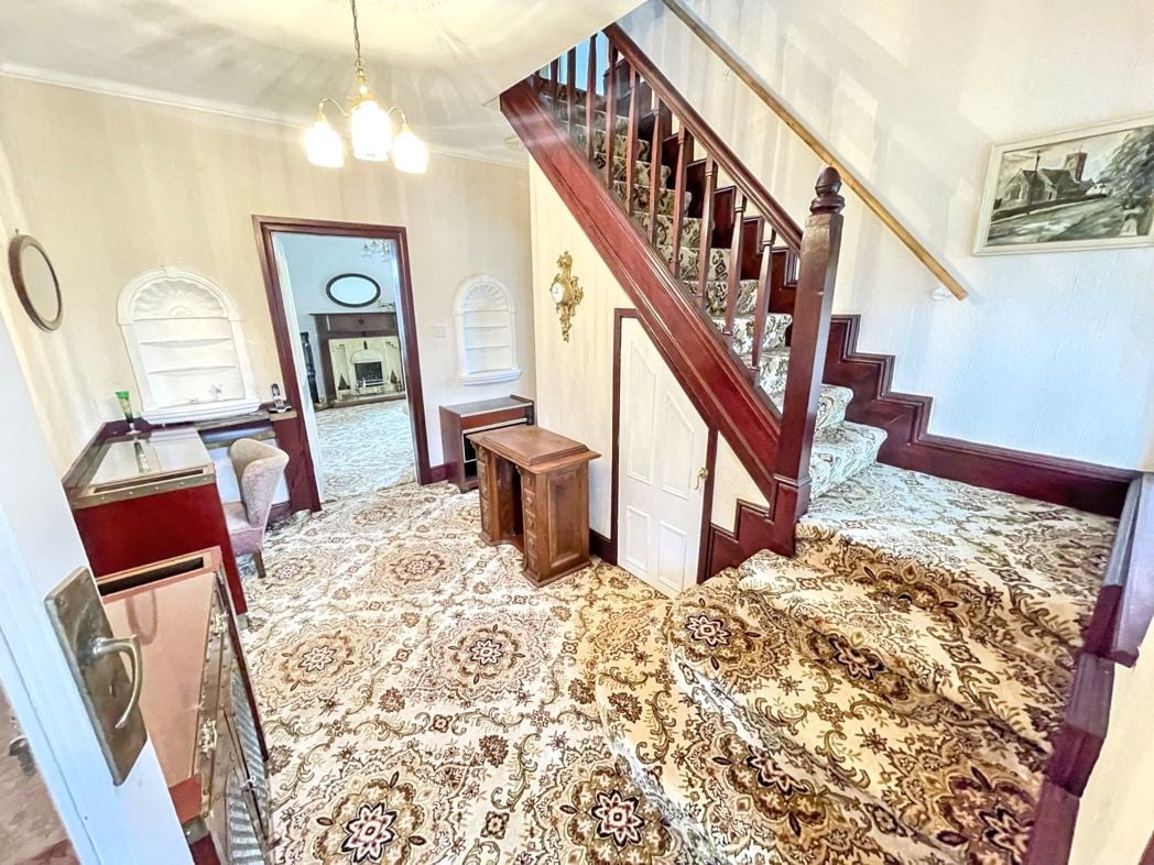 Property image 3 of 22