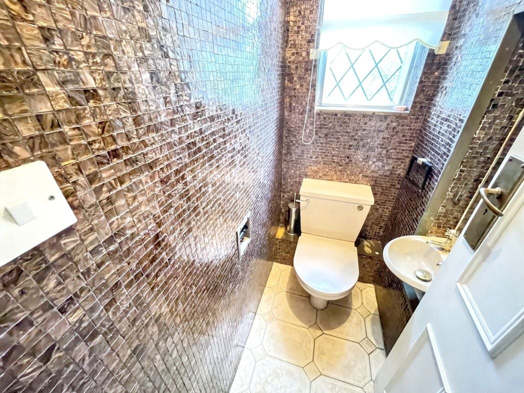 Property image 6 of 22