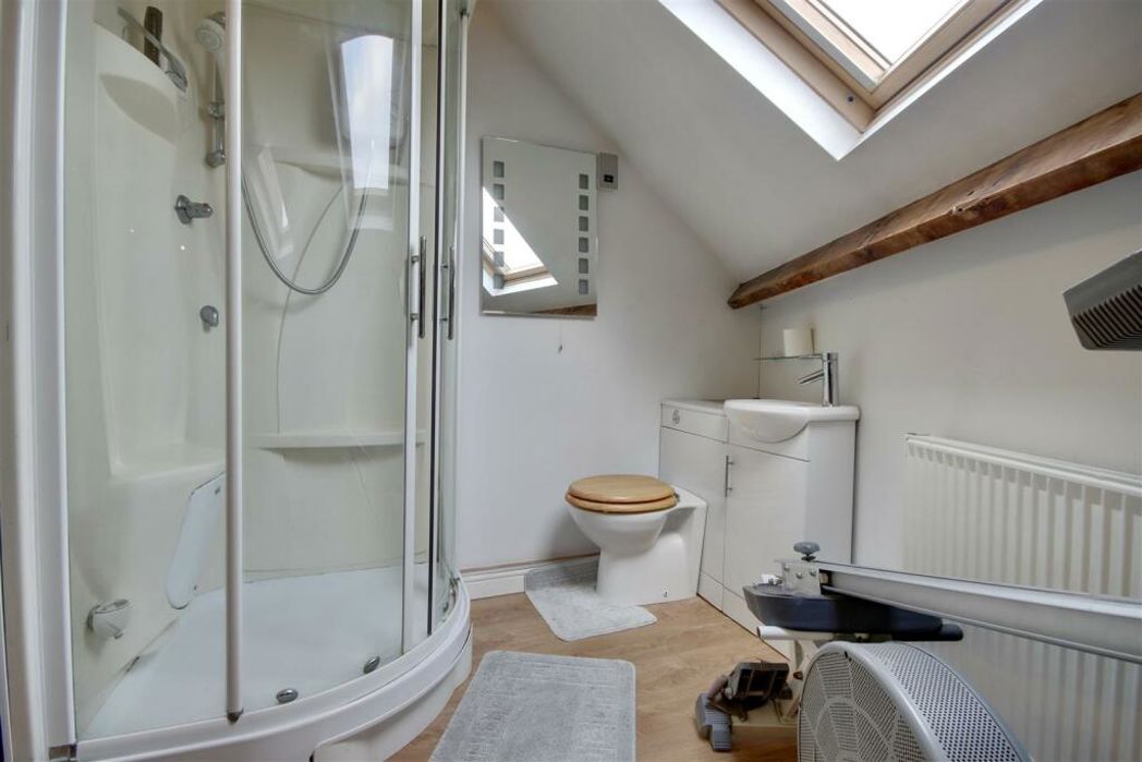 Property image 10 of 10