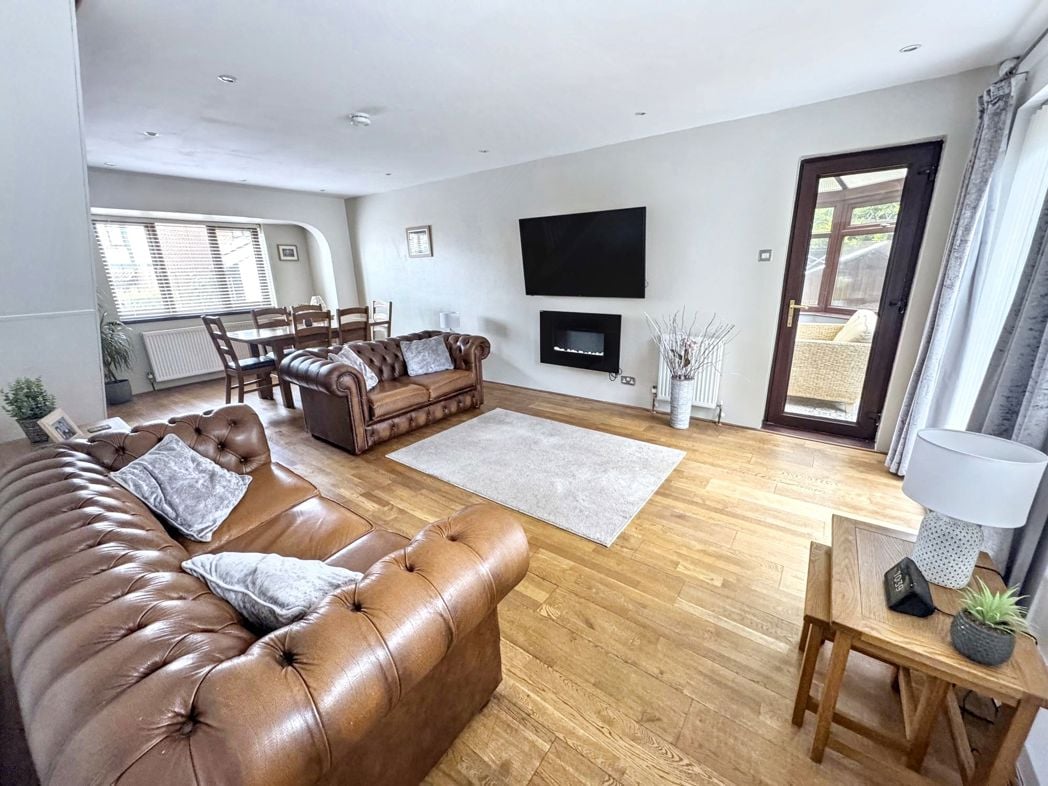 Property image 4 of 22