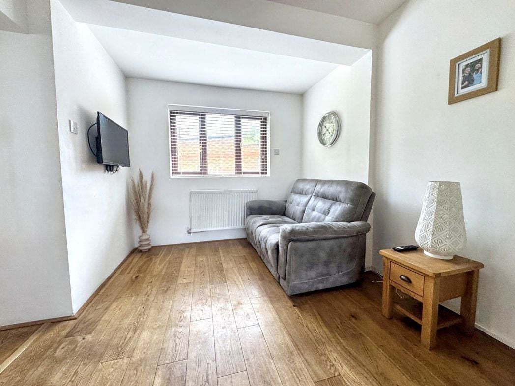 Property image 10 of 22