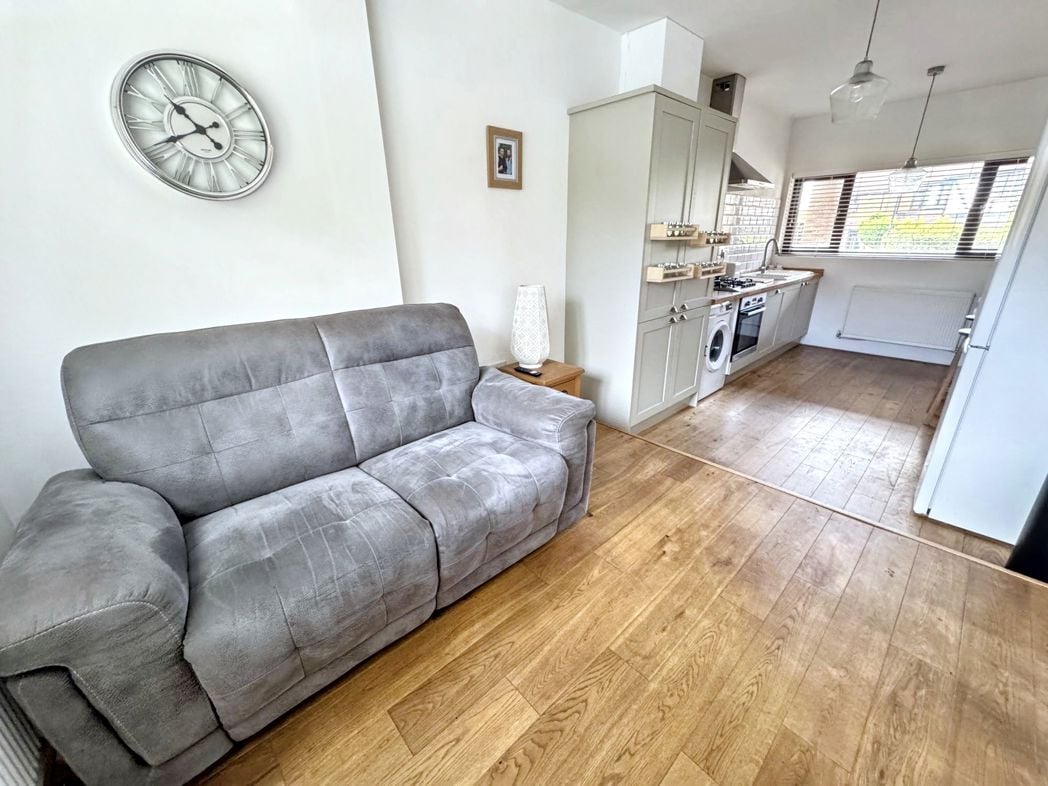 Property image 11 of 22